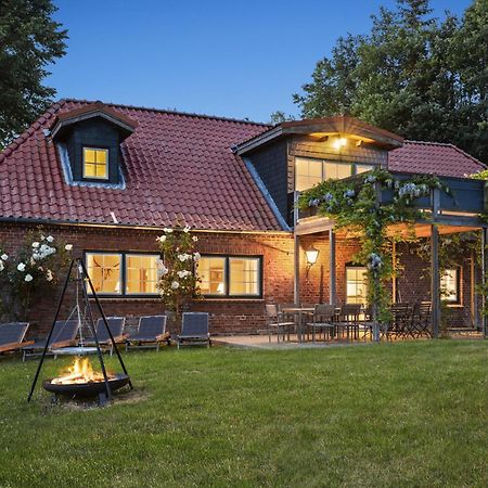 Ferienhaus "Altes Backhaus" - Gut Kletkamp المظهر الخارجي الصورة